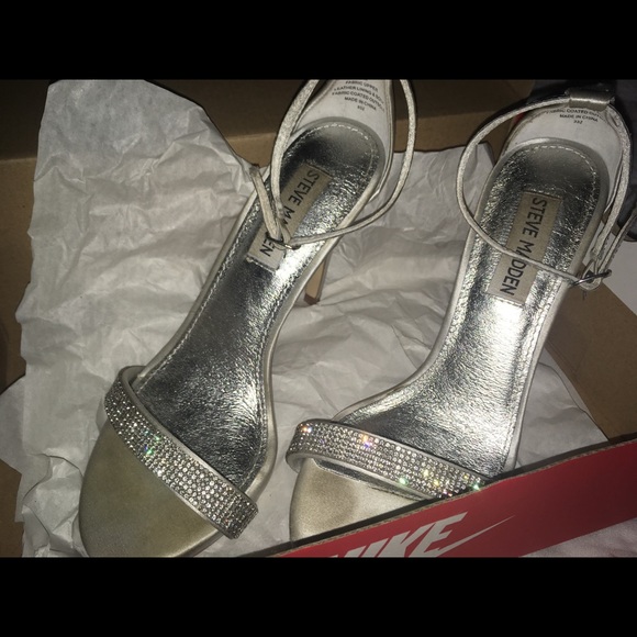 spaghetti strap heels - Picture 2 of 2